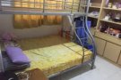近淡滨尼地铁站附近大牌860三人间招女生一位