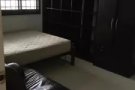 yishun地铁站附近租屋找男搭房
