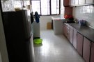淡滨尼地铁站附近有主人房三人间床位出租。干净整洁清静。合法人数。