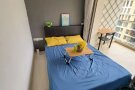 高文后港之间 独立阳台公寓 楼下大商场 可煮