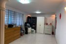 HDB整套出租Three rooms, two bathrooms and a storage room are ava