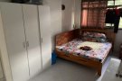 海军部靠近地铁站有一间普通大房出租，水电网全包，有意者请联系97769253