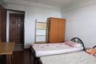 HDB 大普通房， 适合1-2 人， blk 408 pandan gardens