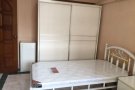 女性搭房出租，一间只住两人。近三巴旺地鉄! 无中介费! 可报地址! [