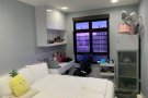 一个房间住两个女生