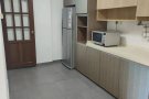 105欧南园地铁站十分钟，租屋公寓出租，可以报地址，去牛车水三个巴士站，全部巴士都有到牛车水，靠近中央医院，