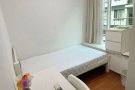 多美歌地铁口公寓有一间漂亮普通房出租，随时入住，适合1，近SMU, Kaplan， psb 学校等。