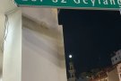 亚龙32巷公寓新装修，普通房……游泳池！98296665