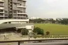 乌洛床位出租，靠近地铁站、巴士转换站。