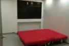 。靠近地铁站。全包。男女。  