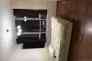 万国地铁站旁