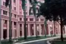 近地铁站，淡滨尼45街招男/女搭房，水电冷气全包可煮，人少安静，可报地址