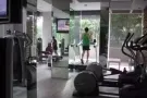 湖畔地铁站公寓普通房出租，3分钟至mrt, 有图