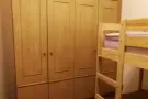 近新国大公寓！只招女生！近公交车站 便利店！