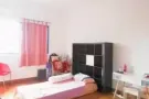 巴耶力巴 地铁站对面 大主人房出租 1200