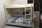 房间找人