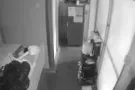 1人住1小房.只限女生.有工作准证入住
