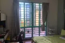 靠近武吉班让高级公寓主人房普通房出租