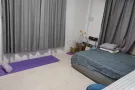 花拉公园排屋招女搭房$500，近地铁环境好