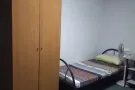 义顺114普通房三人间招一人，没有冷气，可简单小煮，有风扇。可报本屋地址