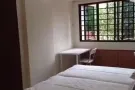 女皇镇MRT步行2分钟超大豪华房间，拎包入住。
