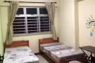 海军部出租主人房（$1350），普通房（$900）限女士。禁止吸烟。