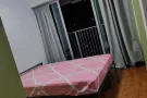 Tampines ，现有一间公寓式主人房带小阳台或普通房寻找2女/夫妻/情侣