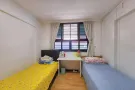 找一个女搭房，即刻入住。实龙岗超好大普通房出租，步行3分钟地铁站！