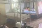 牛车水珍珠坊楼上有6人女床位出租，可以刷脸，合法本屋地址，整天只住6个女孩随时入住