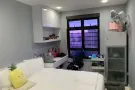 一个房间住两个女生