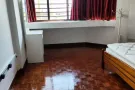 超大公寓，步行到地铁站