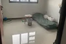 榜鹅大牌122B有一间普通房出租，随时可以入住。