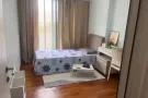 榜鹅地铁站对面普通房带阳台出租
