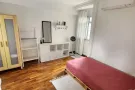 淡滨尼地铁站大牌450E 大普通房出租（限一位女生）