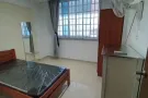 Hougang 后港大牌616 房间出租，包水电网可以报地址有空调电房东90215829
