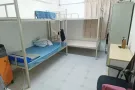 裕廊东男搭房