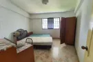 后港地铁.  2 普通房 。 有网络,  Blk 327(没有空调)  , $800@1 (有空调)Blk 325