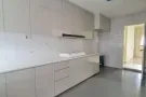 马里士他新装修公寓有女佣房出租，可报地址，随时入住