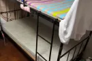 大巴窑5分钟路程到地铁站，包水电网，男 4人间上铺350 随时可入住，可报屋外地址