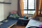 新拿的公寓，于海军部地铁站